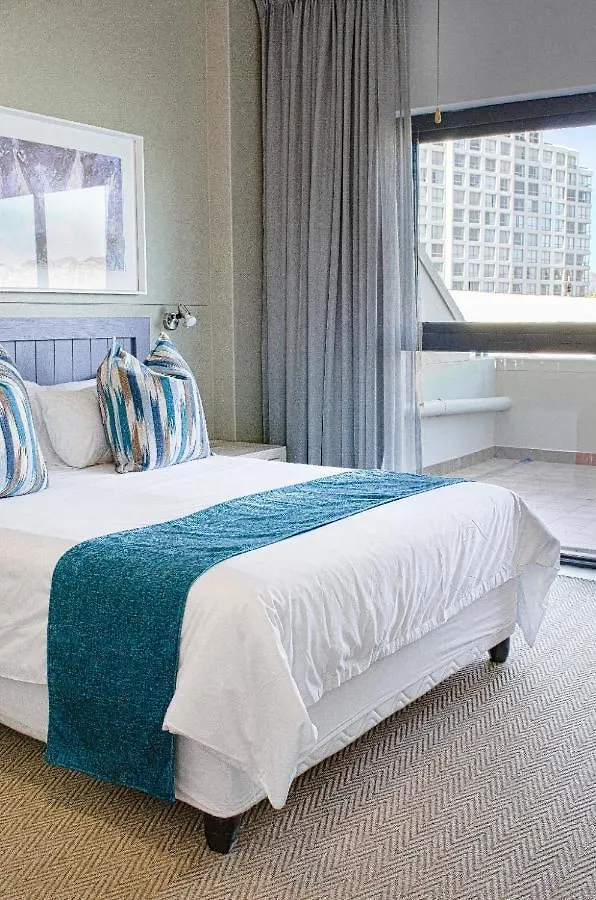 Strand Pavilion Apartment